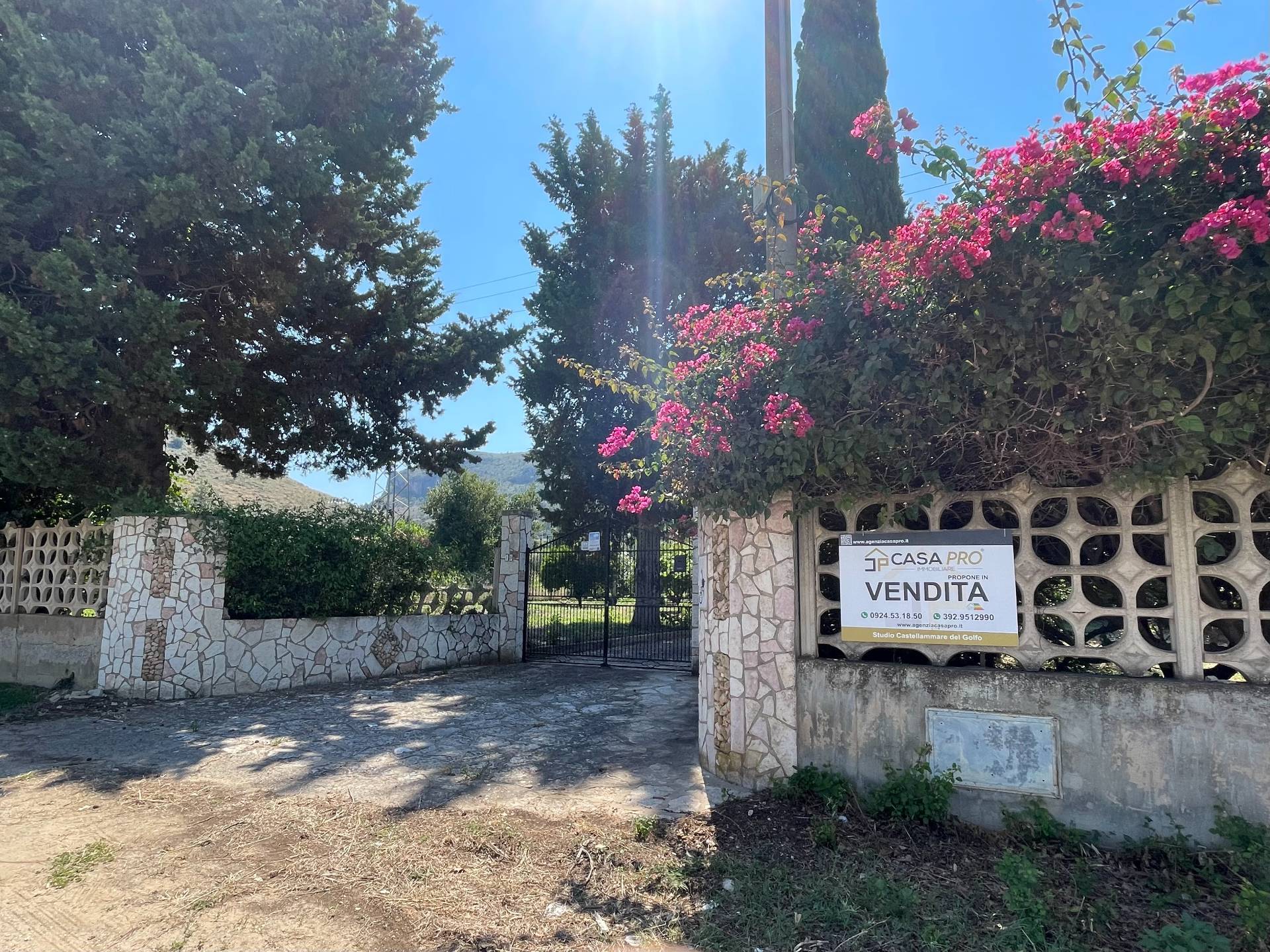 Villa in vendita a Castellammare del Golfo