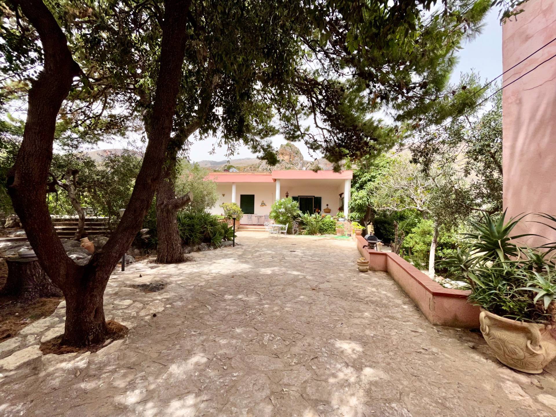 Villa in vendita a Castellammare del Golfo