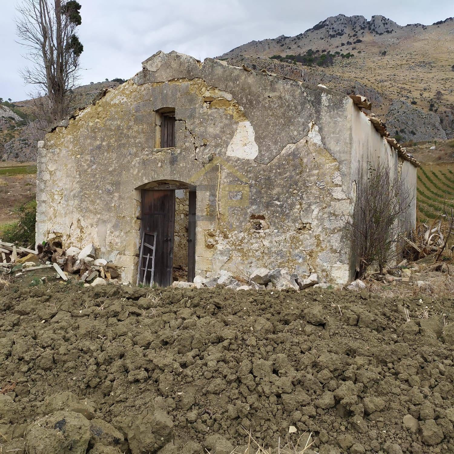 Magazzino in vendita a Castellammare del Golfo, Castellammare periferia