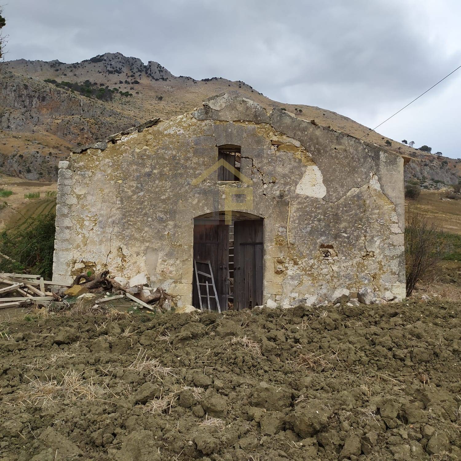 Magazzino in vendita a Castellammare del Golfo, Castellammare periferia