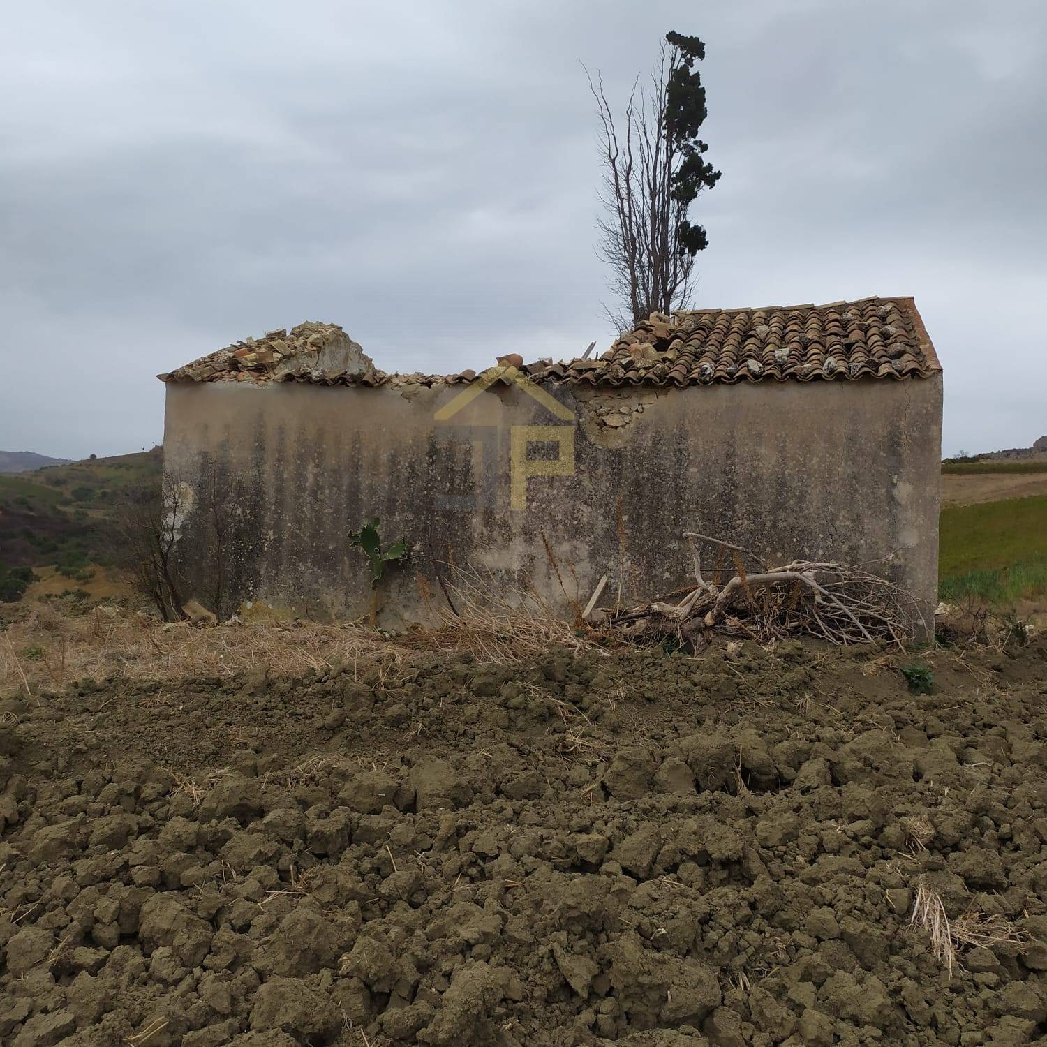 Magazzino in vendita a Castellammare del Golfo, Castellammare periferia