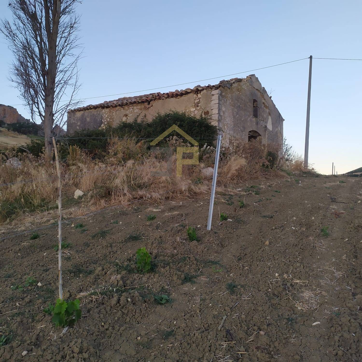 Magazzino in vendita a Castellammare del Golfo, Castellammare periferia
