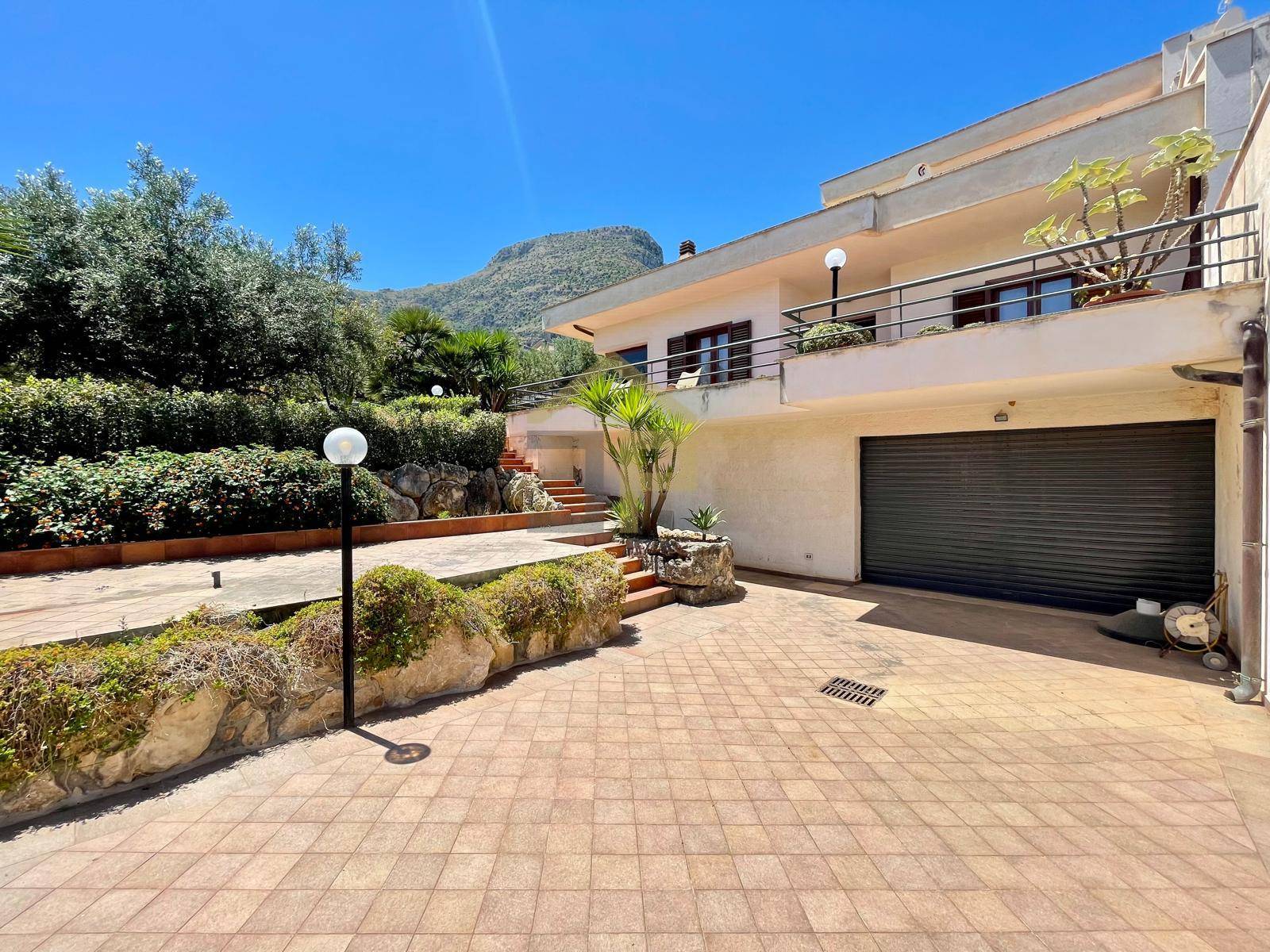Villa in vendita a Castellammare del Golfo, Contrada Bocca della Carrubba