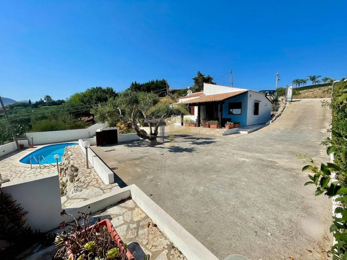 Villa in vendita a Castellammare del Golfo, Fraginesi