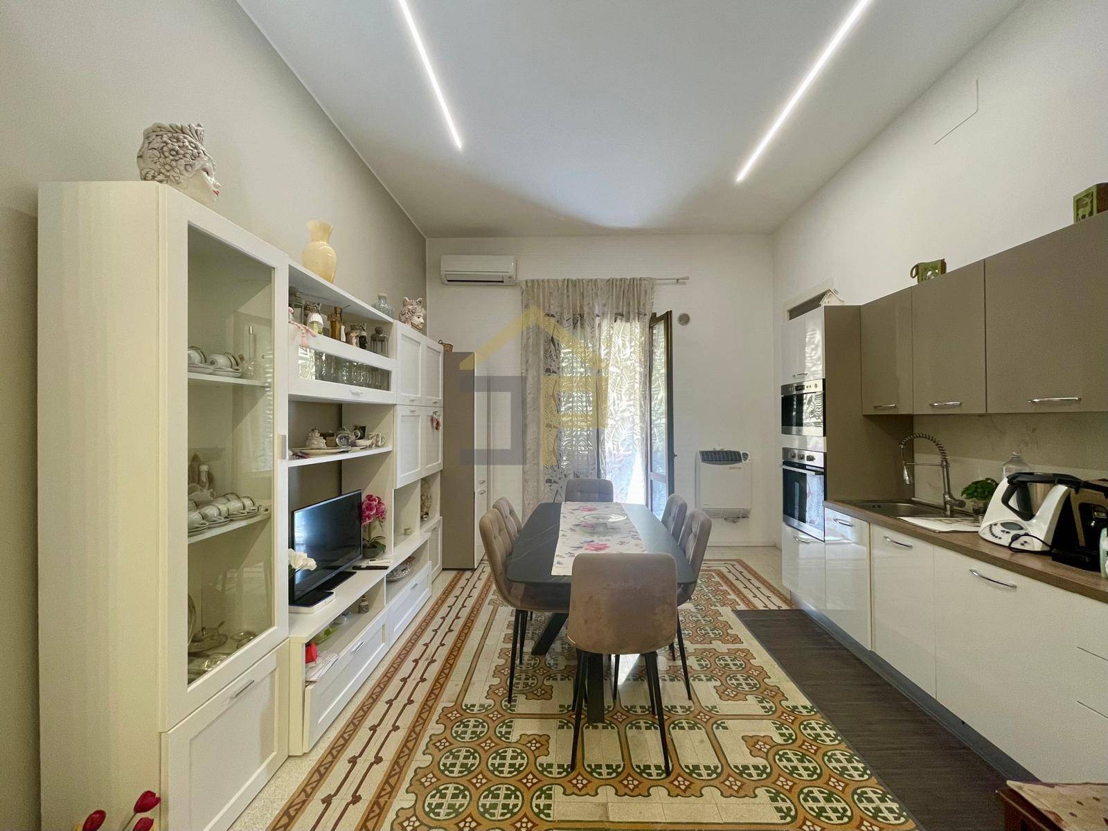 Appartamento in vendita a Castellammare del Golfo, Centro Citt