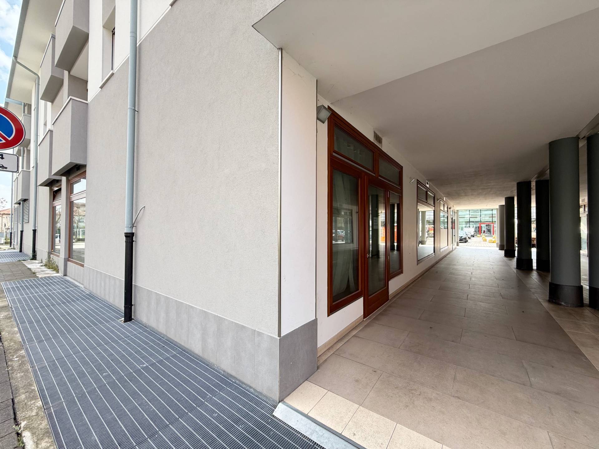 Locale commerciale in vendita a Conegliano