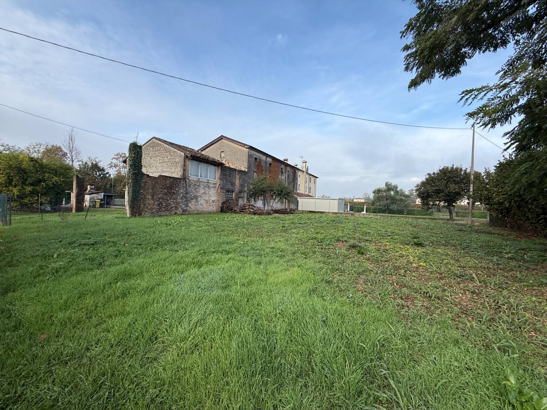 Rustico in vendita a San Vendemiano, Centro