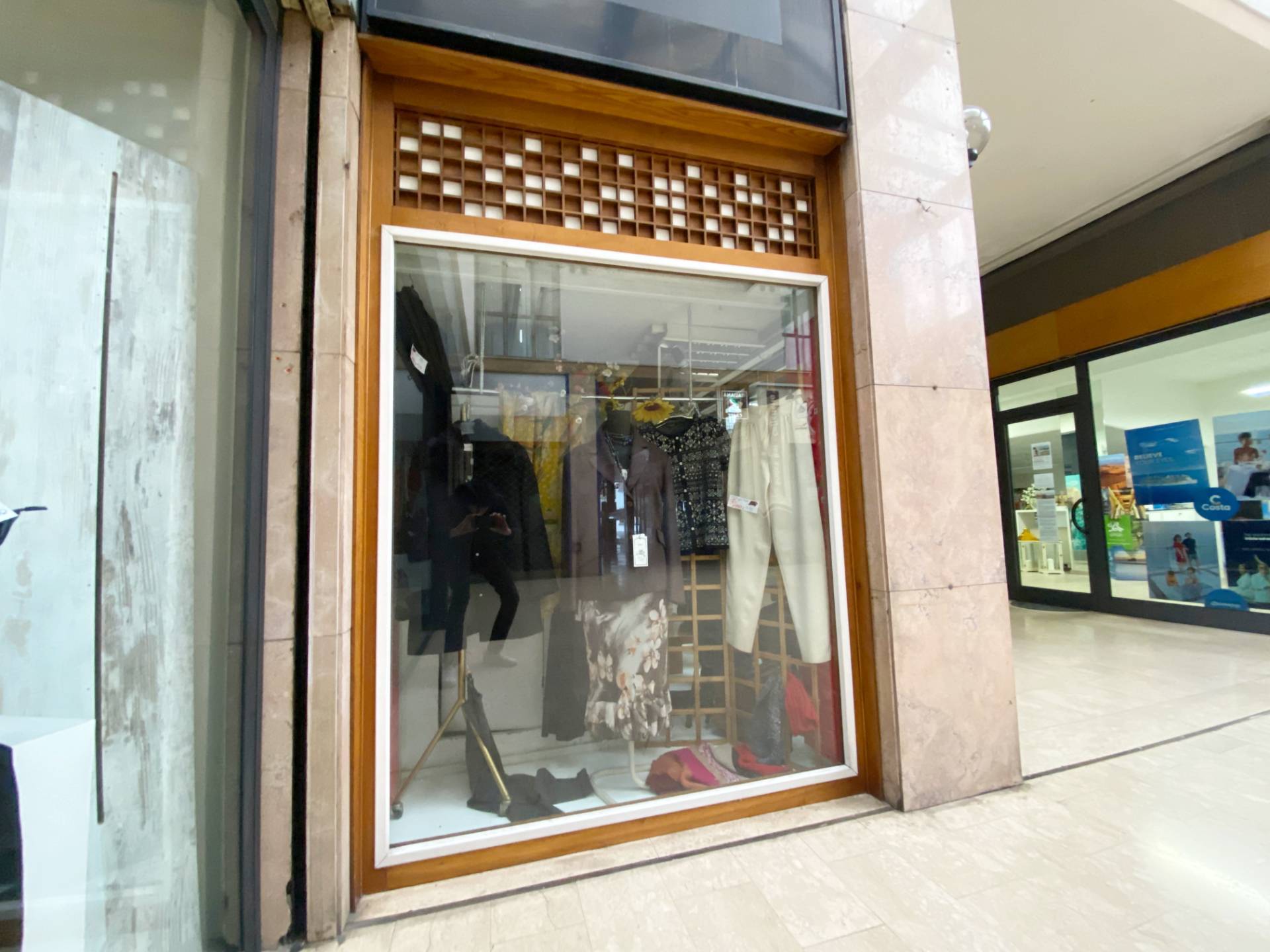 Locale commerciale in vendita a Conegliano