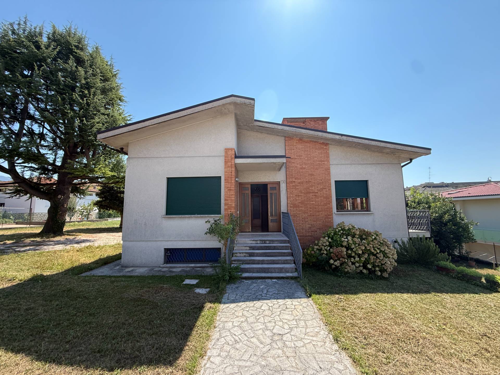Casa singola in vendita a Vittorio Veneto