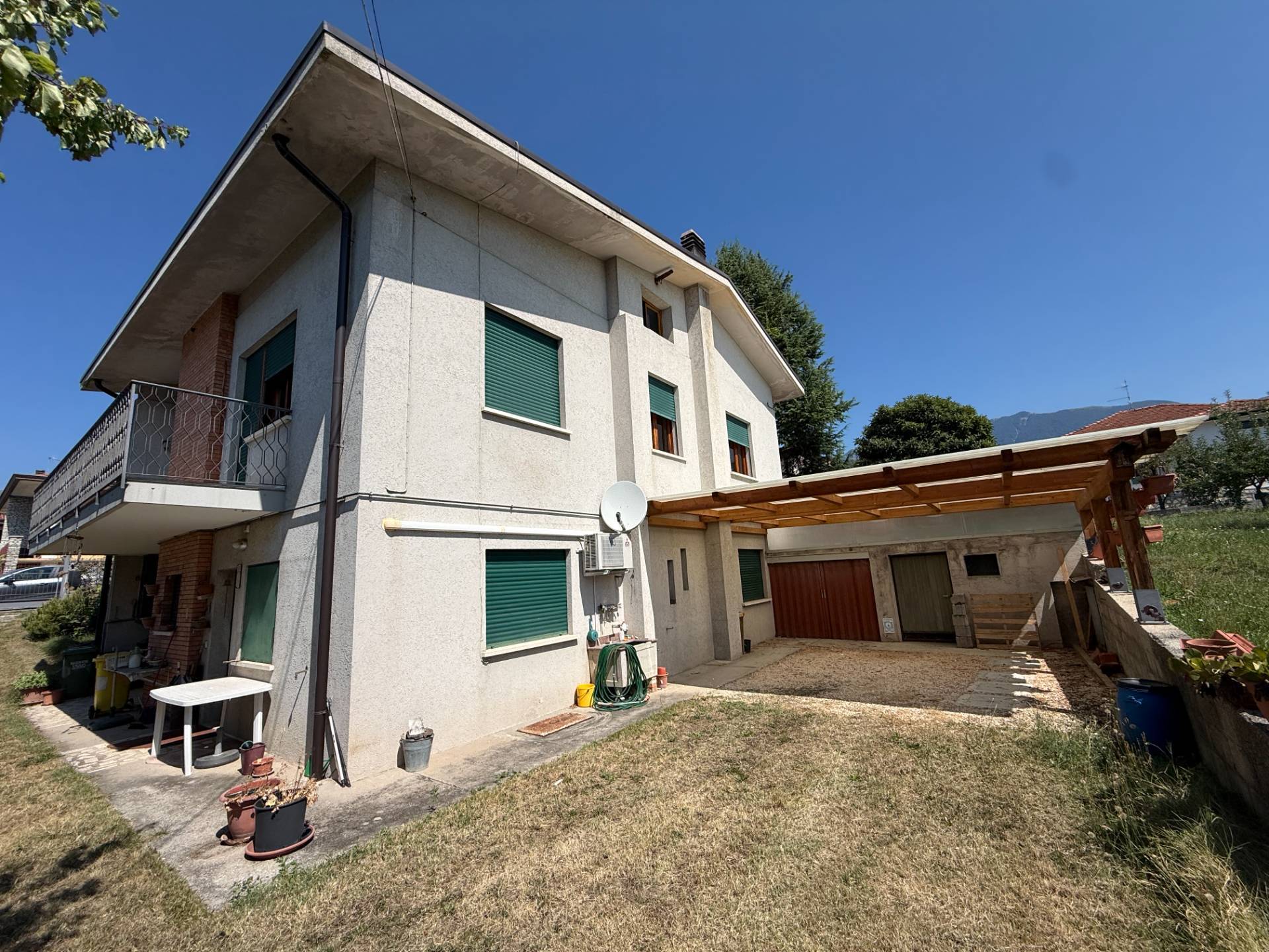 Casa singola in vendita a Vittorio Veneto