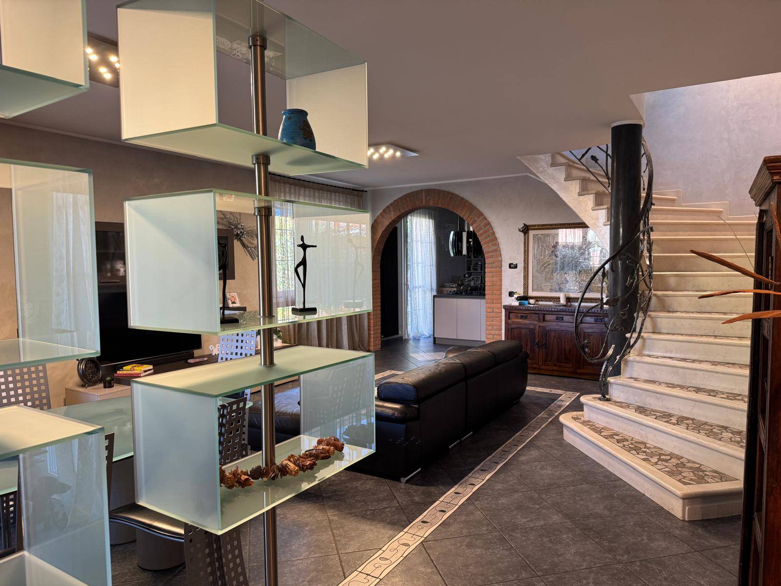 villa bifamiliare in vendita a Rovigo, Tassina