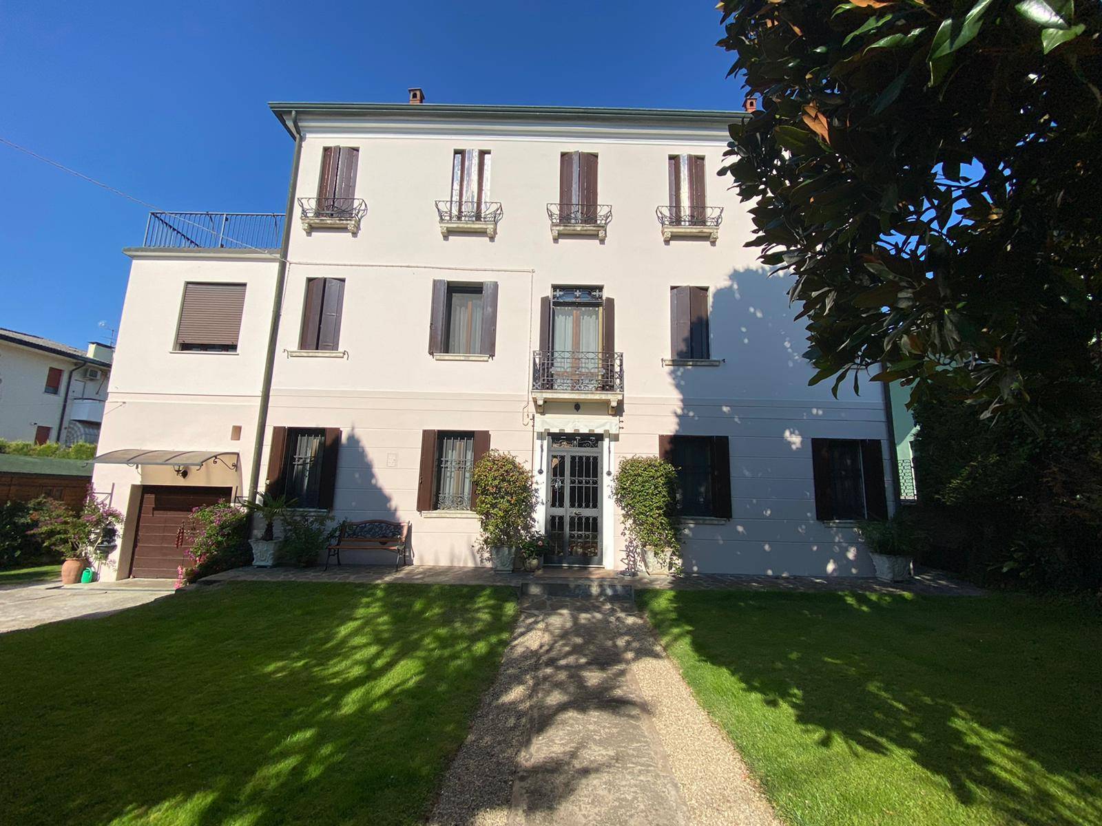 Villa in vendita a Polesella