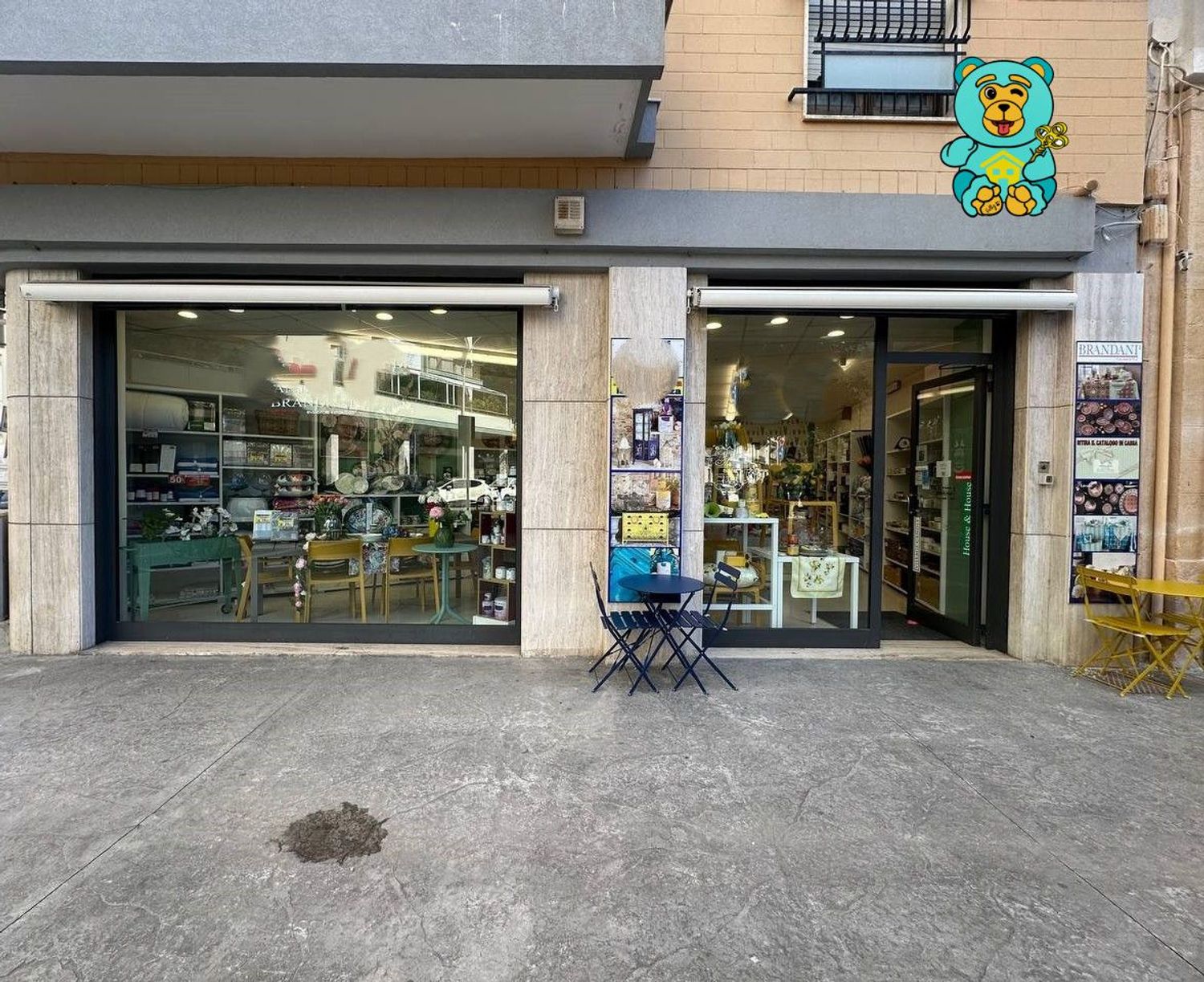 Locale commerciale in vendita a Lecce