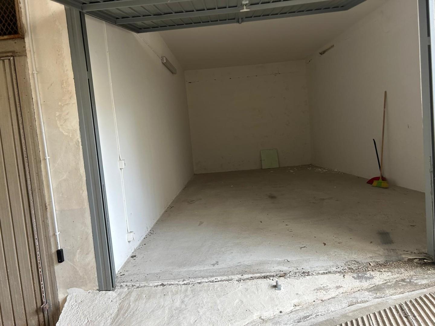 Box/Garage 26mq in vendita a Lecce