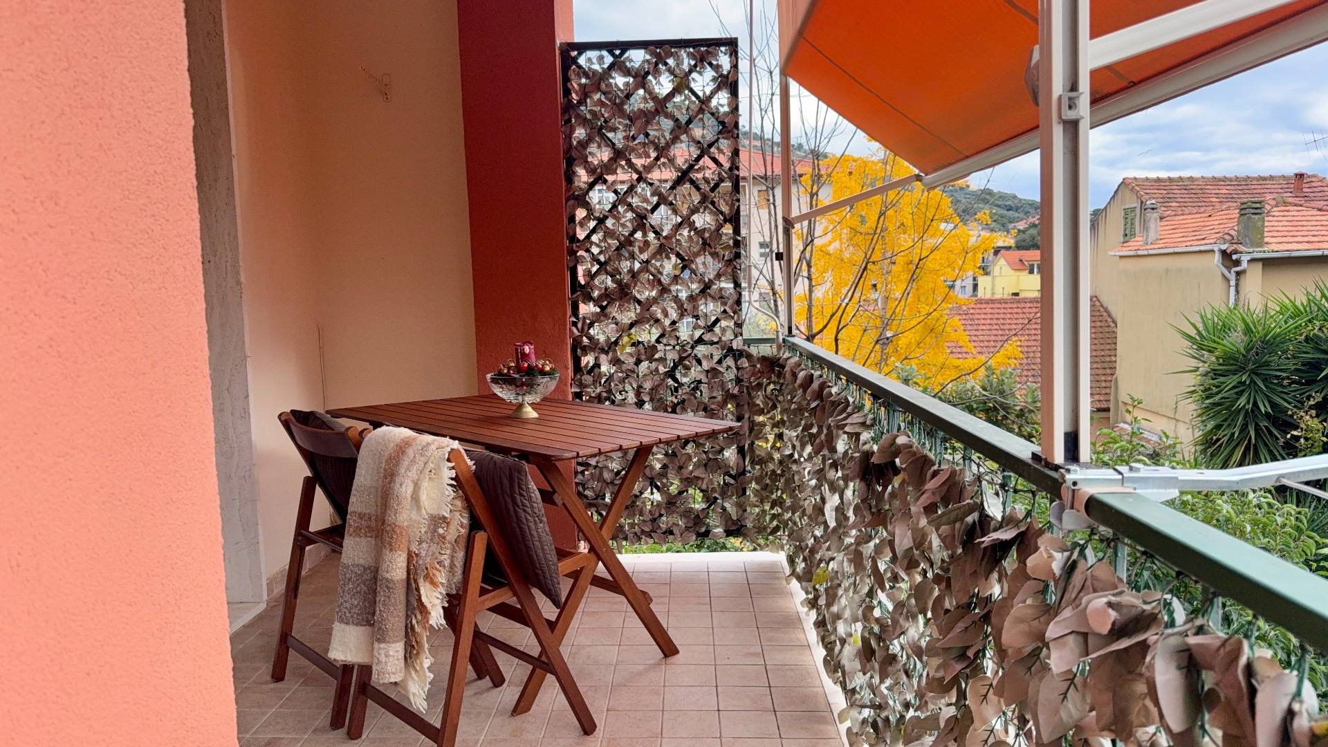 2 locali in vendita a Finale Ligure