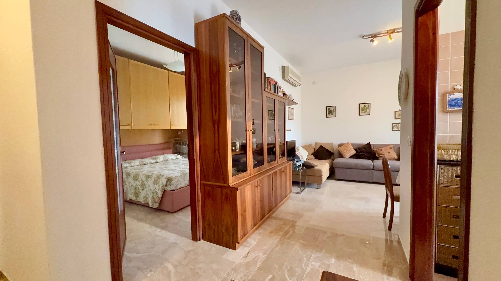 2 locali in vendita a Finale Ligure