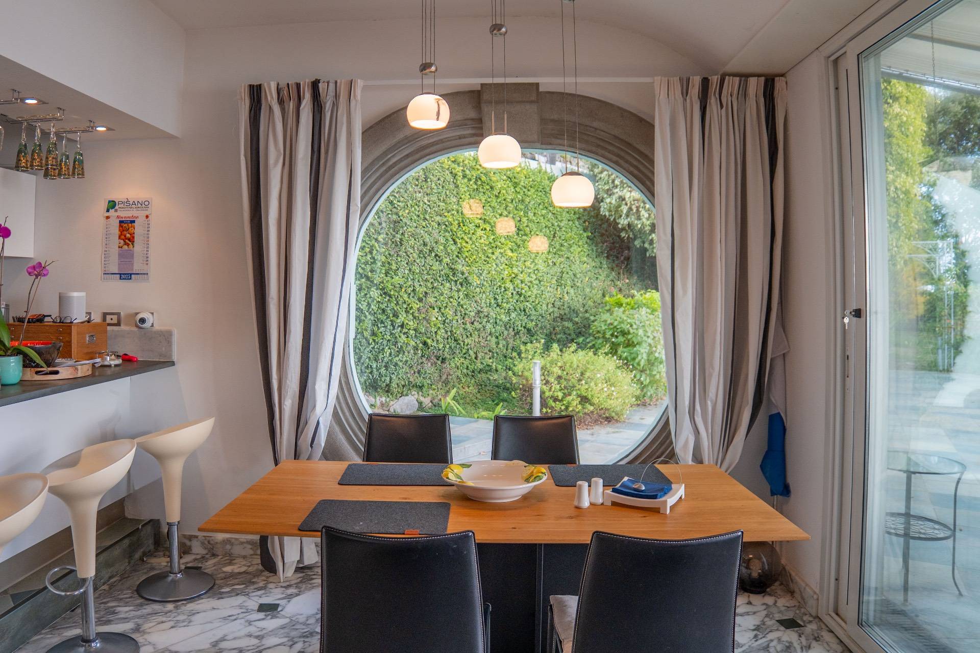 Villa in vendita a Bordighera