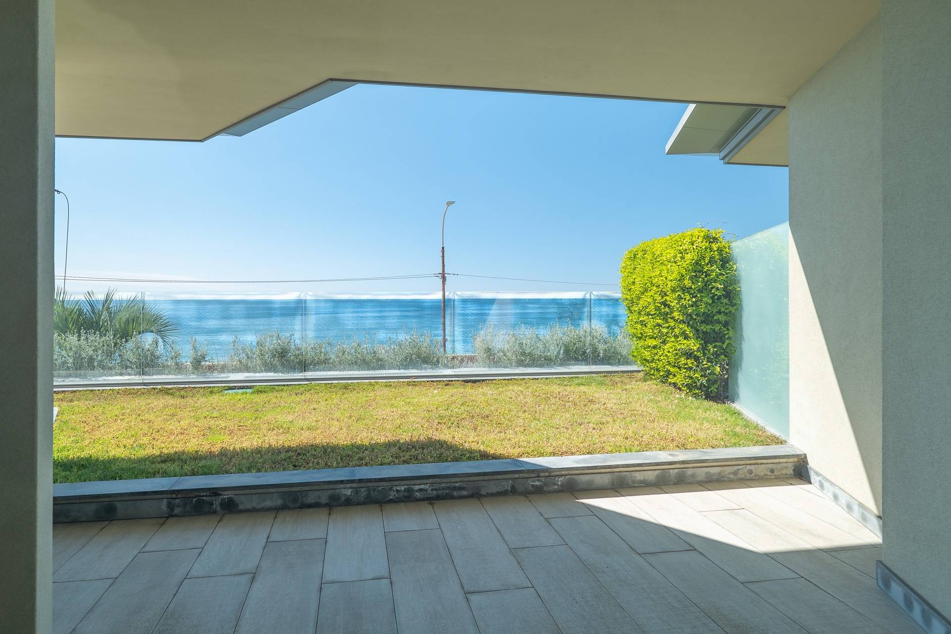 3 locali in vendita a Sanremo