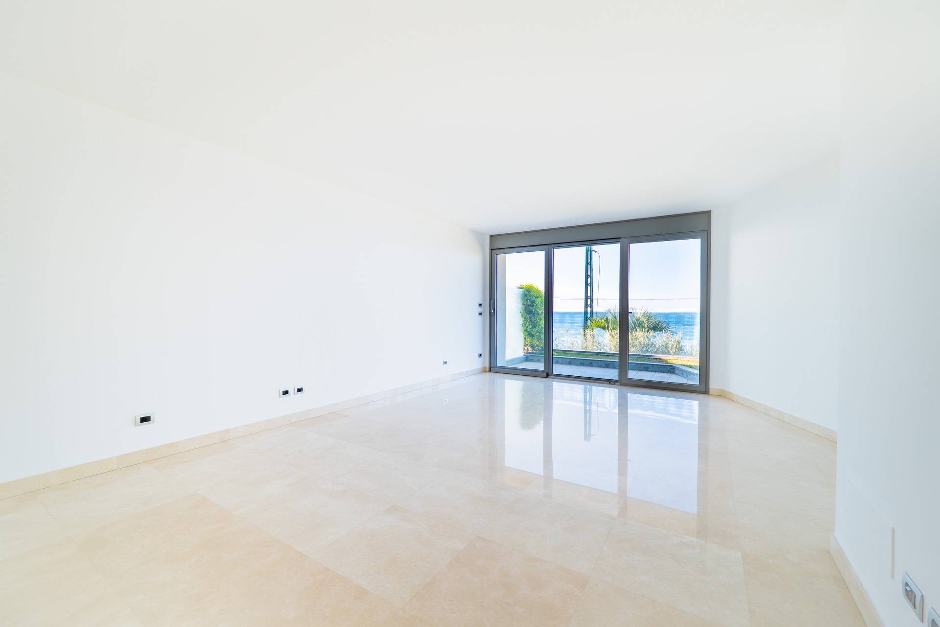 3 locali in vendita a Sanremo