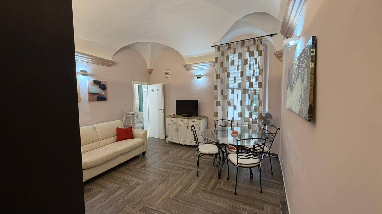 2 locali in vendita a Sanremo