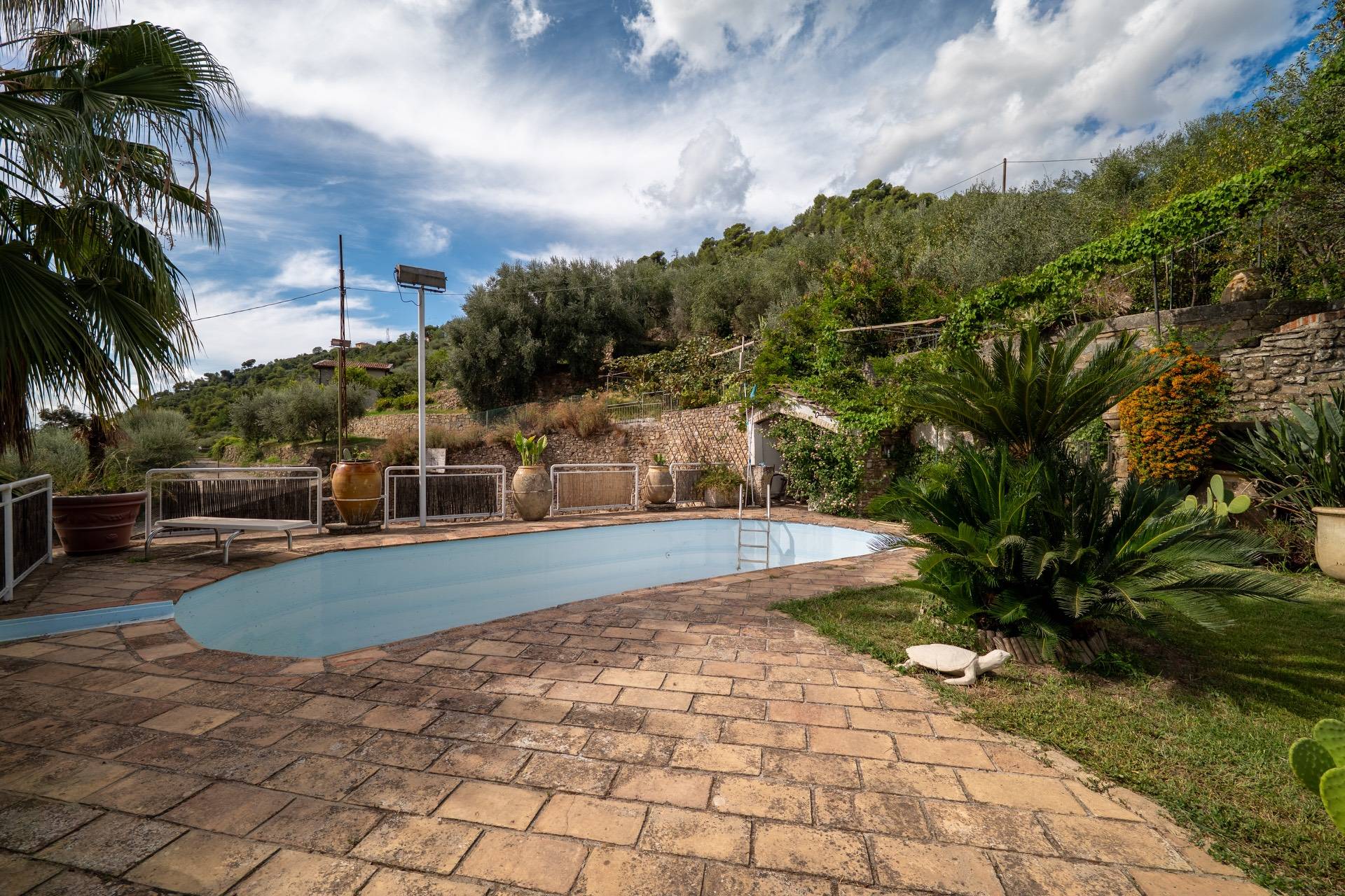 Casa indipendente in vendita a Dolceacqua