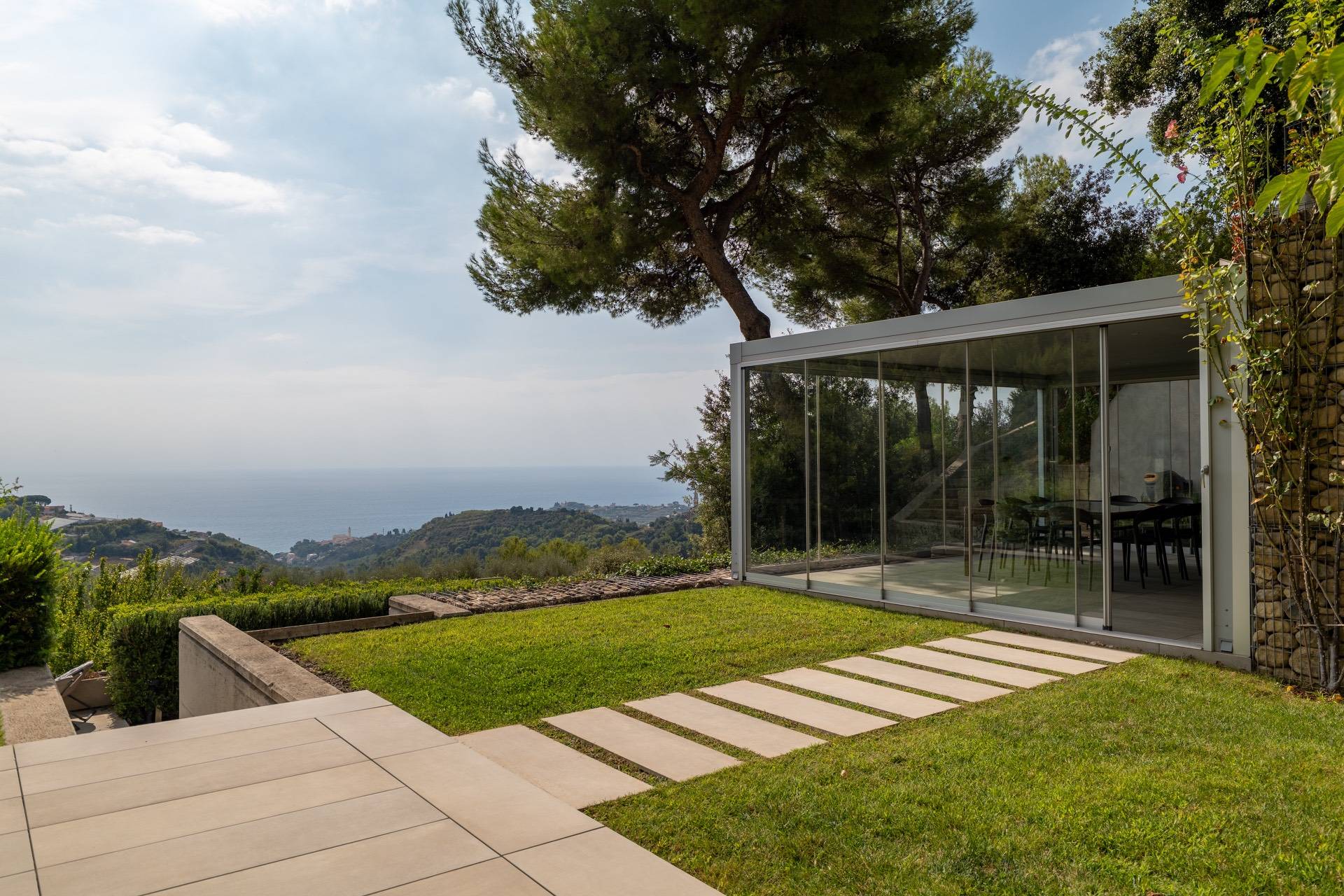Villa in vendita a Sanremo, Bussana