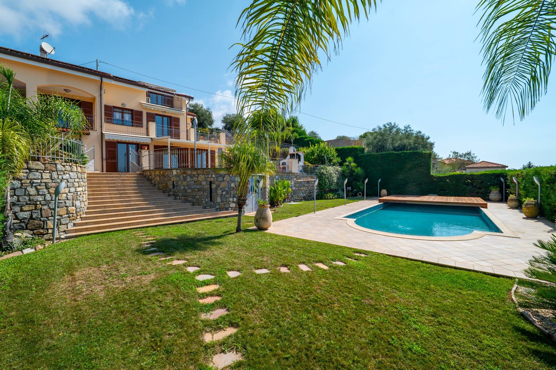 Villa in vendita a Sanremo