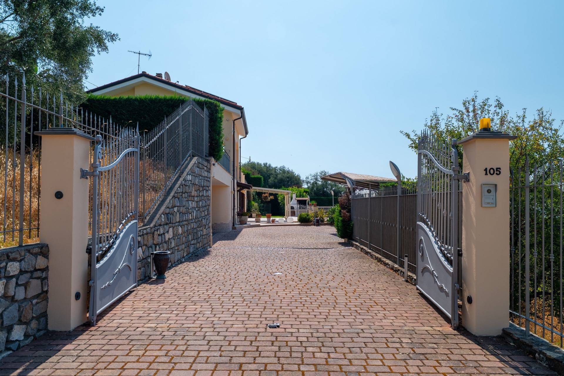 Villa in vendita a Sanremo