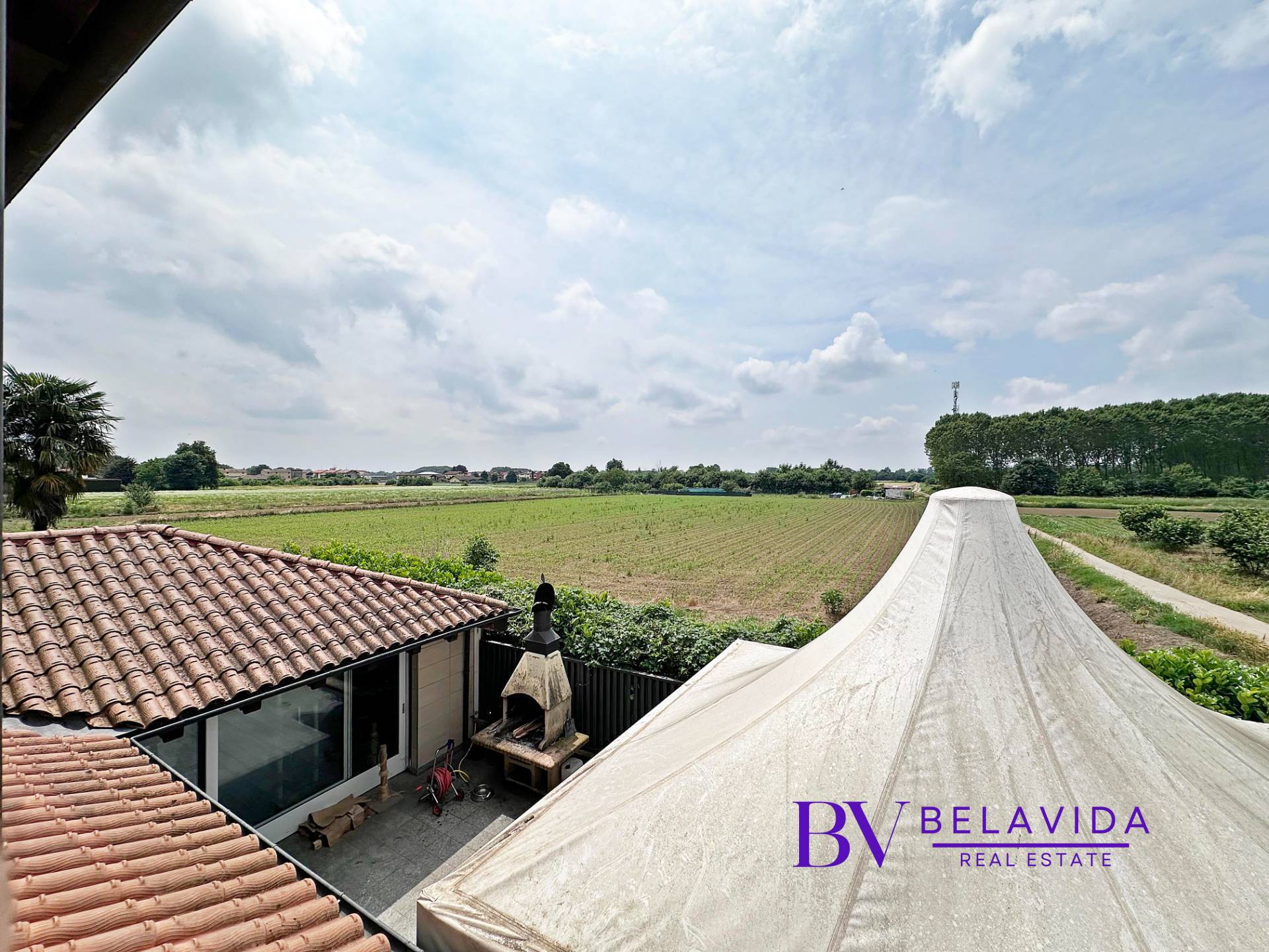 Villa in vendita a Fara Novarese