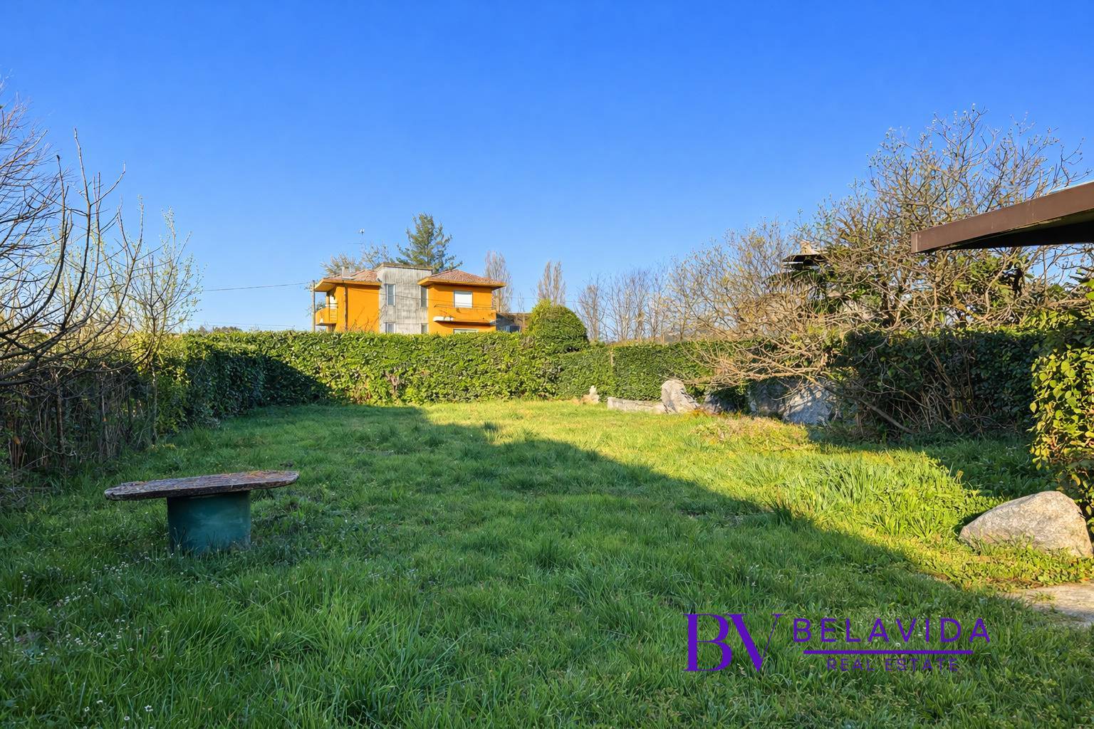 Villa in vendita a Borgomanero