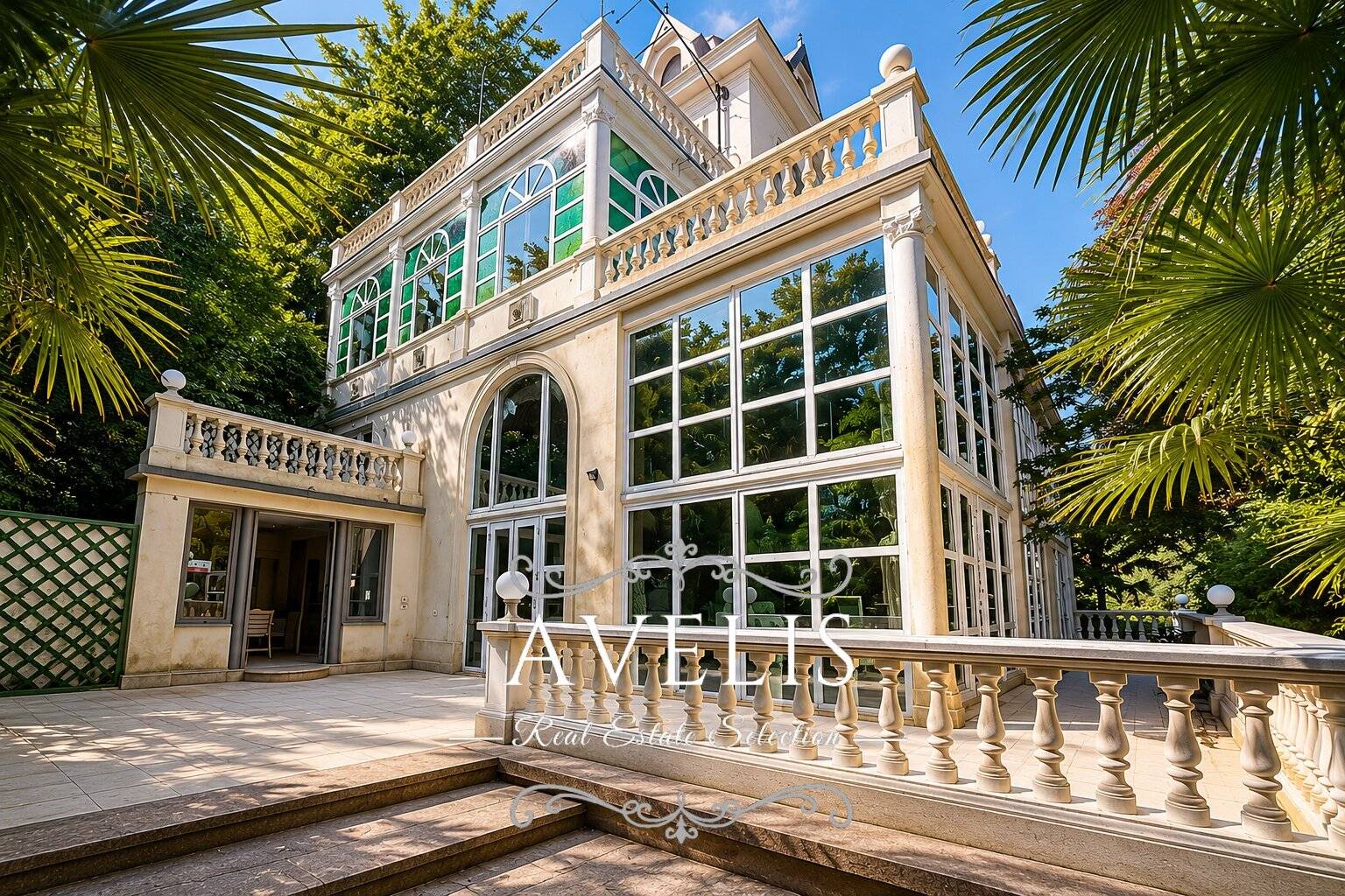 Villa in vendita a Luino