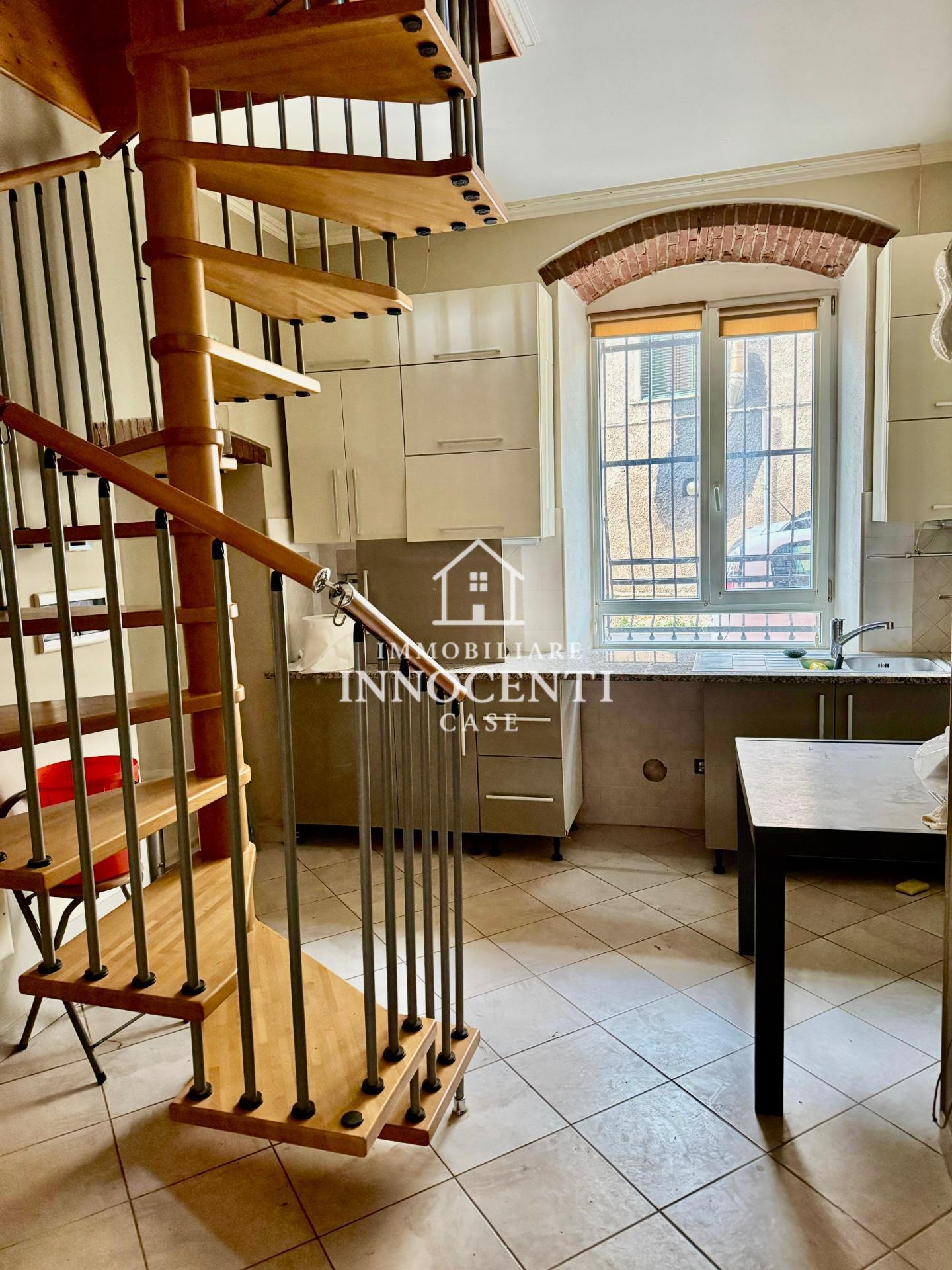 Villa con giardino, Massa centro