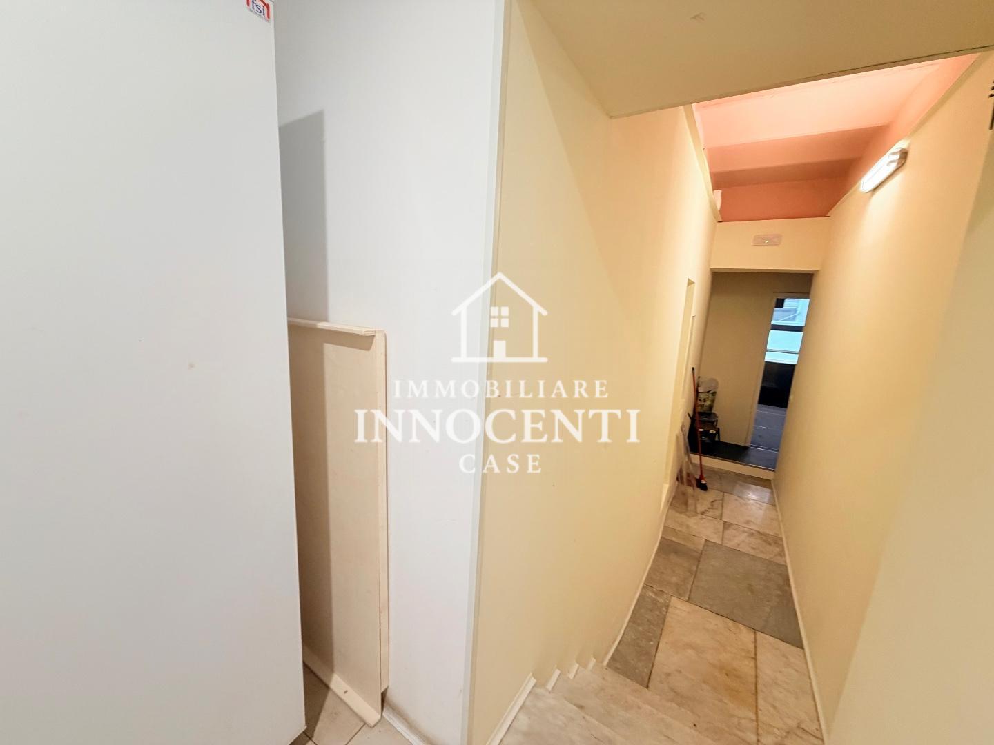 Negozio in affitto, Massa centro storico