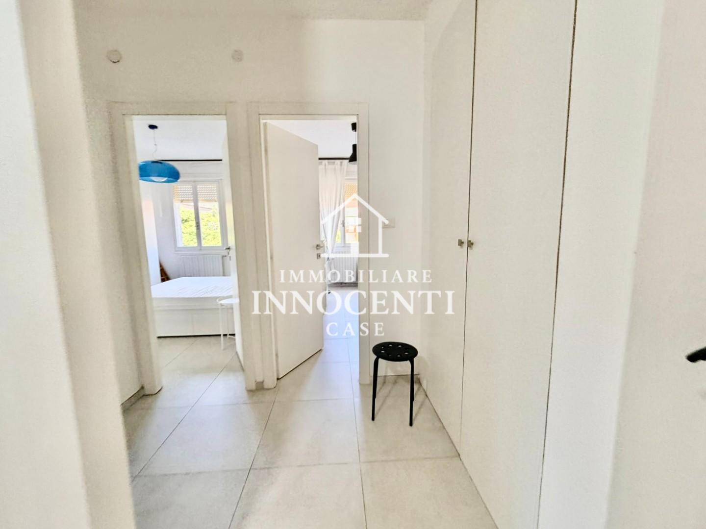 Trilocale arredato in affitto a Massa