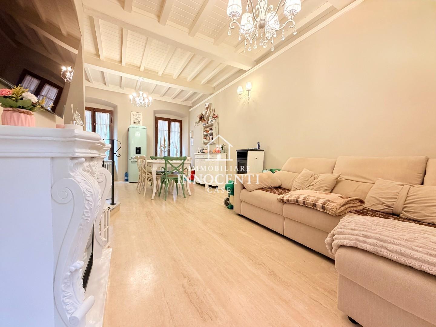 Casa indipendente in vendita, Massa centro