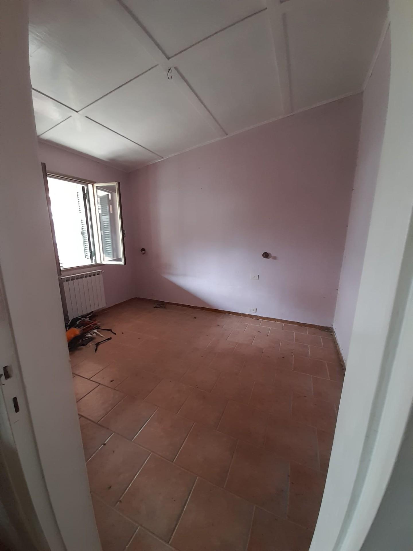 Villa Bifamiliare con giardino, Carrara marina di