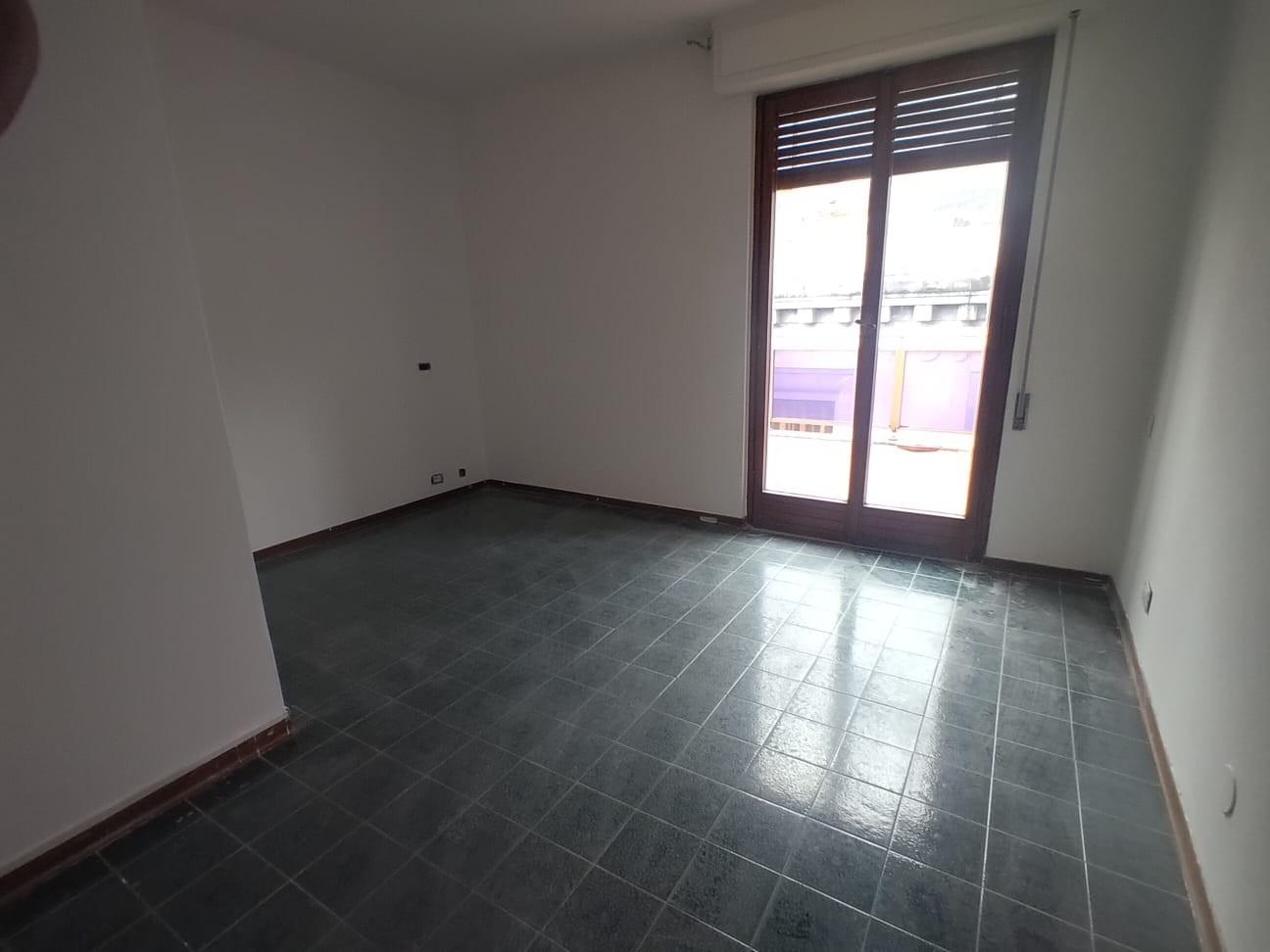 Quadrilocale con terrazzo a Carrara