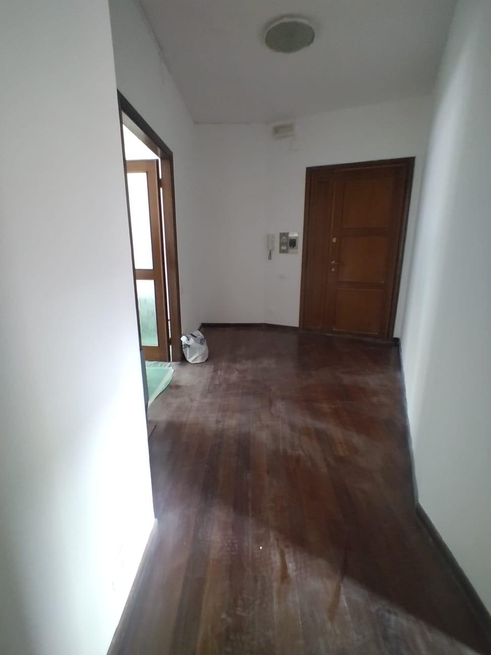 Quadrilocale con terrazzo a Carrara