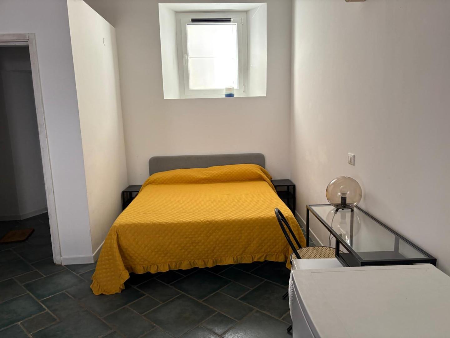 Monolocale in vendita, Livorno montebello