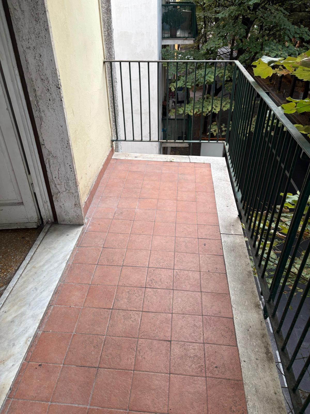 Trilocale da ristrutturare, Livorno mameli