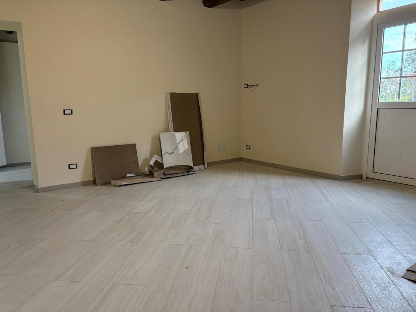 Bilocale in vendita, Collesalvetti parrana san giusto