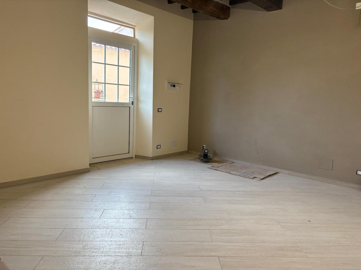 Bilocale in vendita, Collesalvetti parrana san giusto