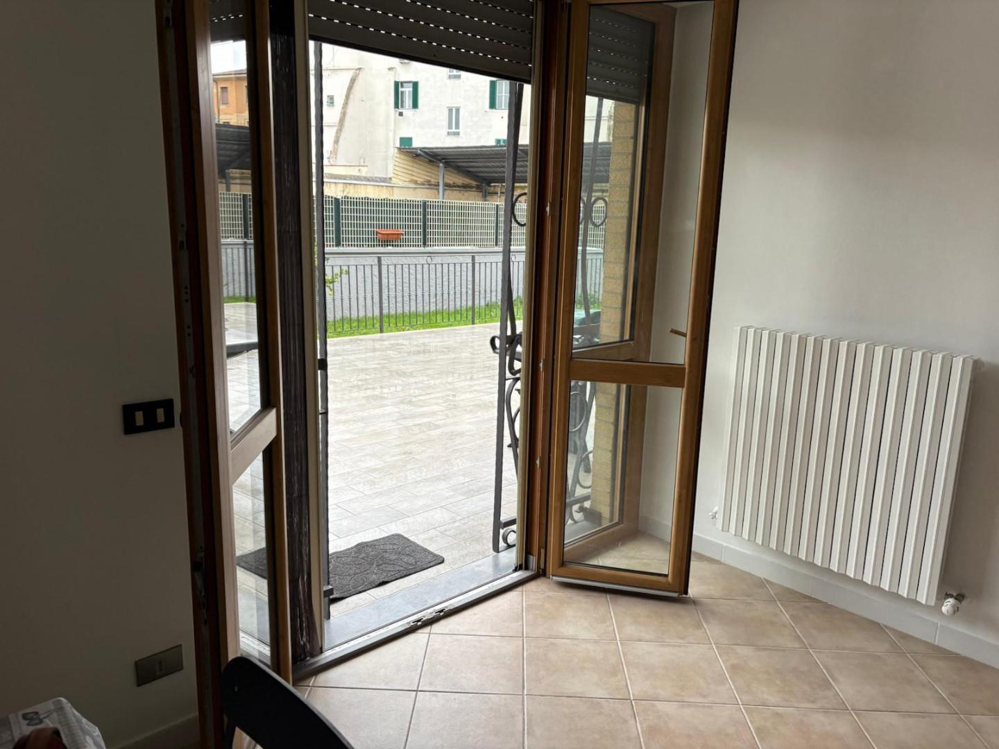 Appartamento con giardino, Livorno pontino