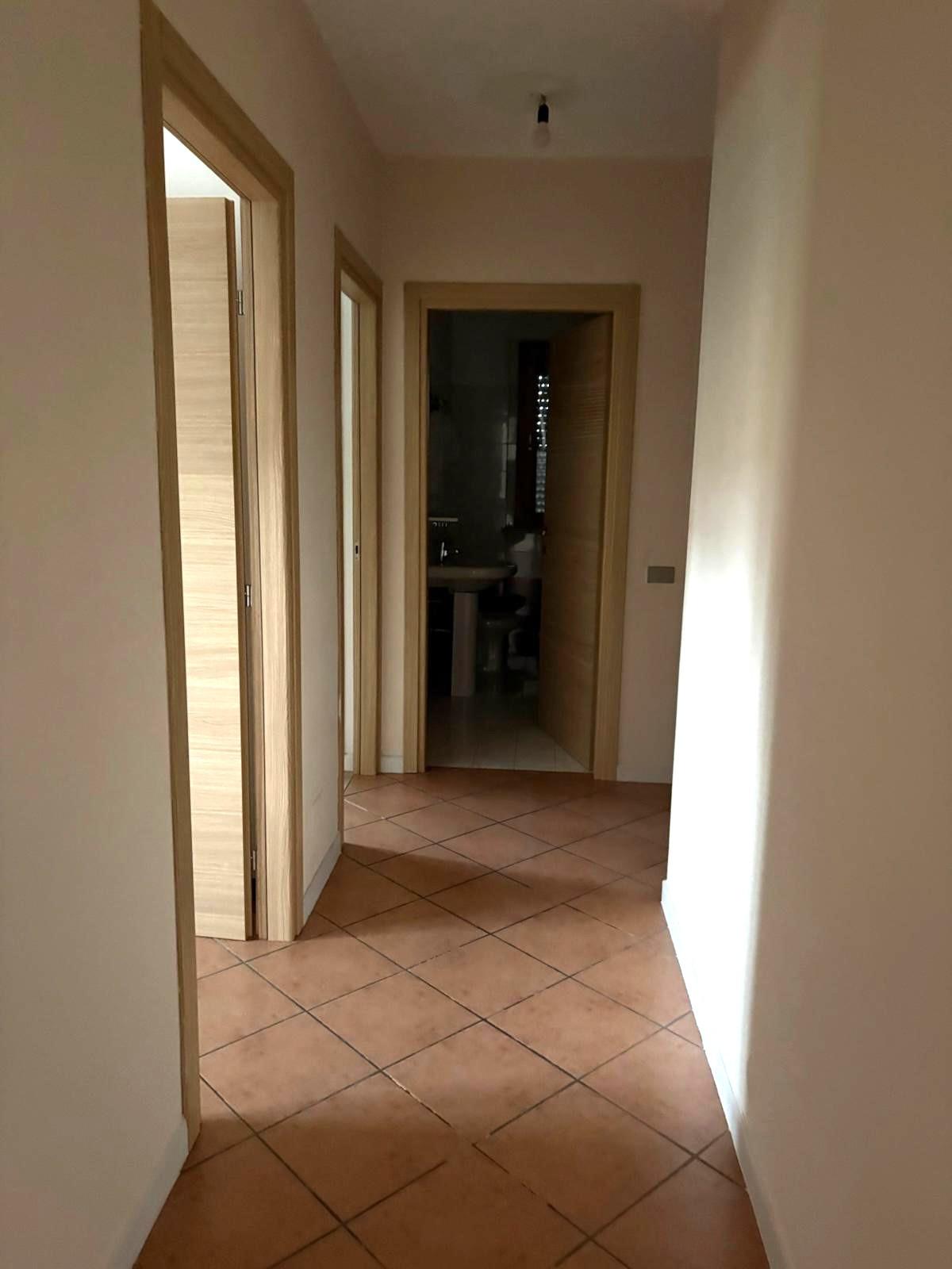 Appartamento con giardino, Livorno pontino