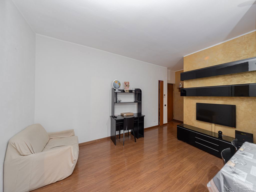 Bilocale arredato in affitto a Milano