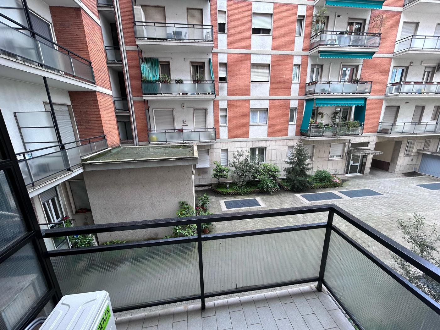 Bilocale arredato in affitto a Milano