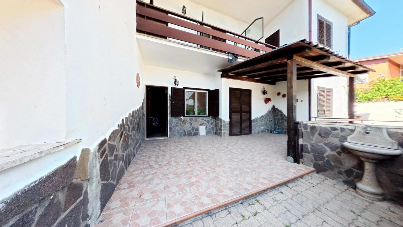 Villa con giardino a Roma