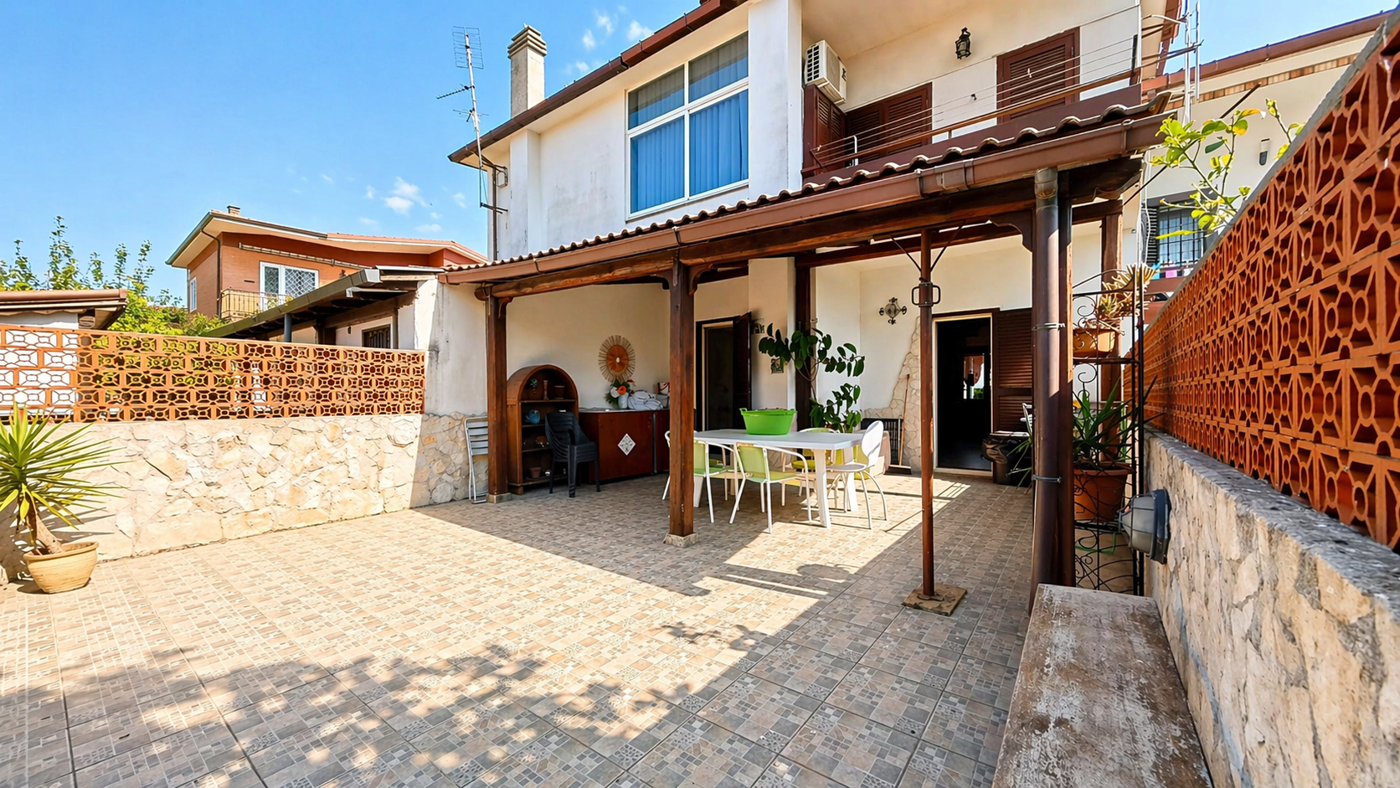 Villa con giardino a Roma