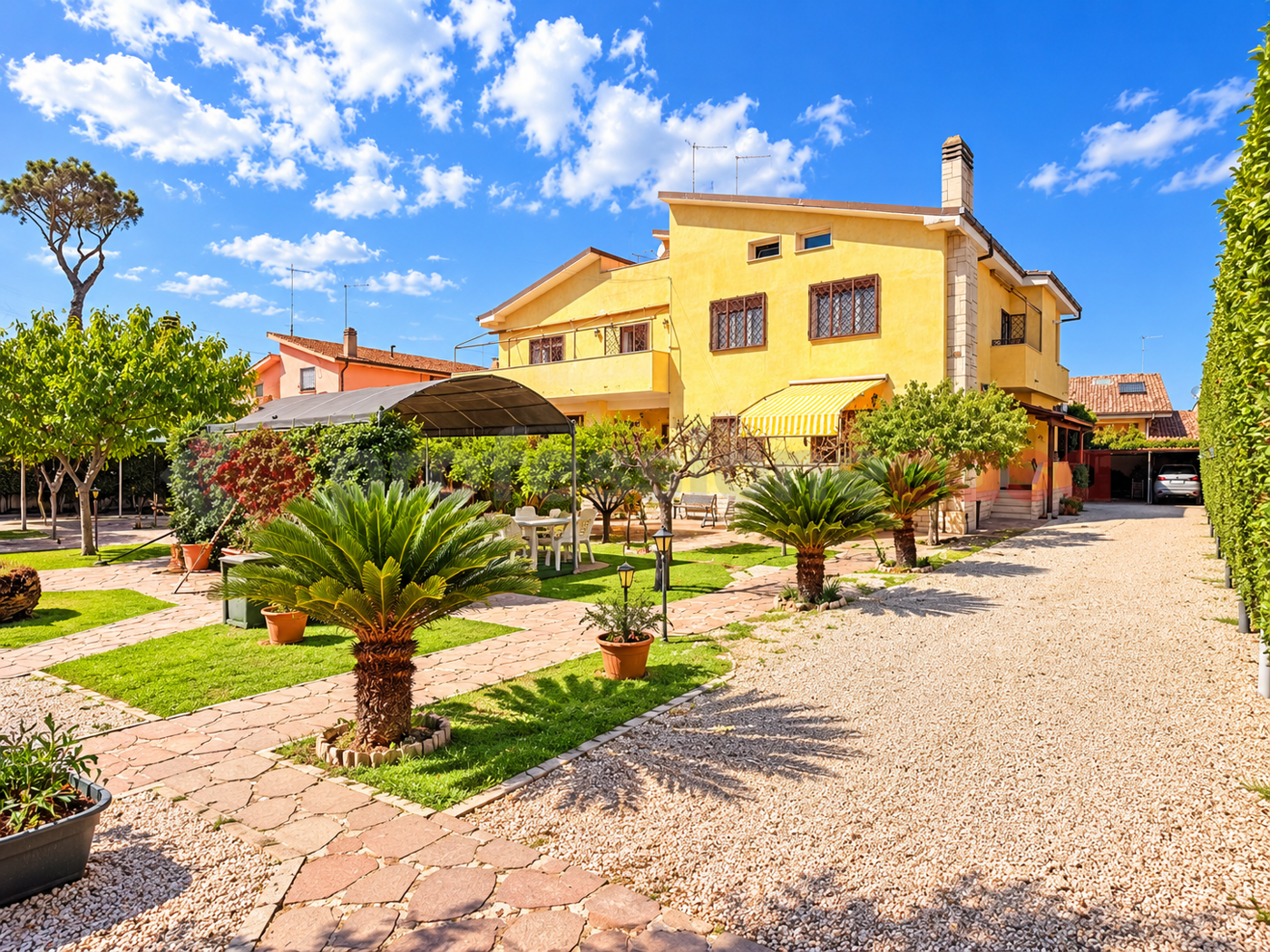 Villa con giardino a Roma