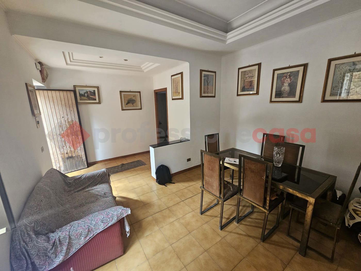 Bilocale da ristrutturare a Roma